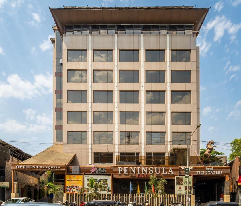 Hotel Peninsula Redpine Βομβάη Εξωτερικό φωτογραφία