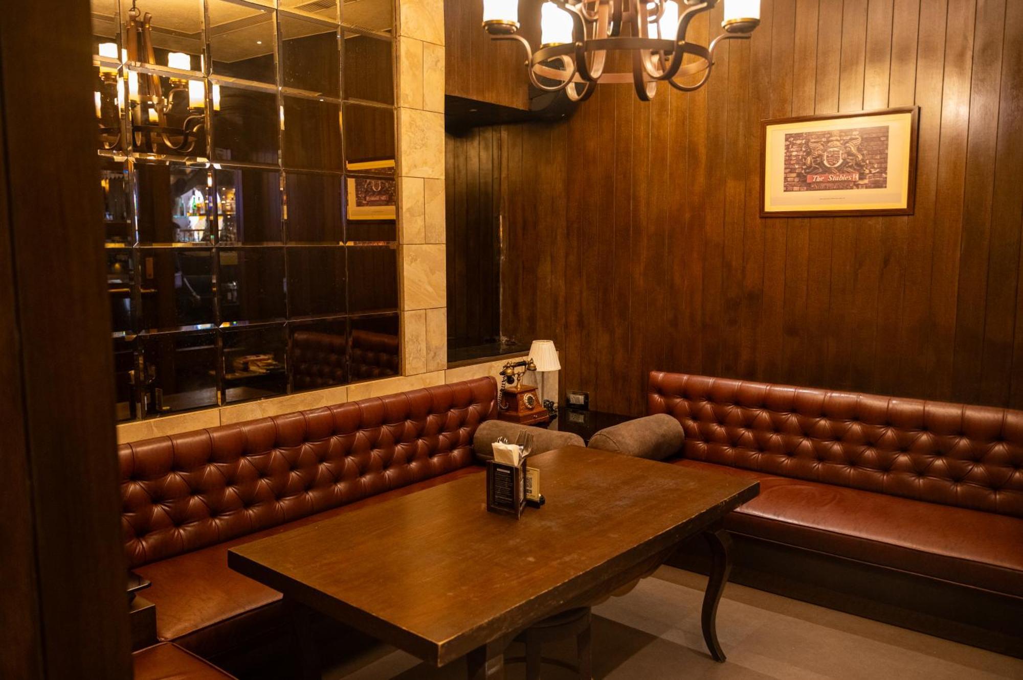 Hotel Peninsula Redpine Βομβάη Εξωτερικό φωτογραφία