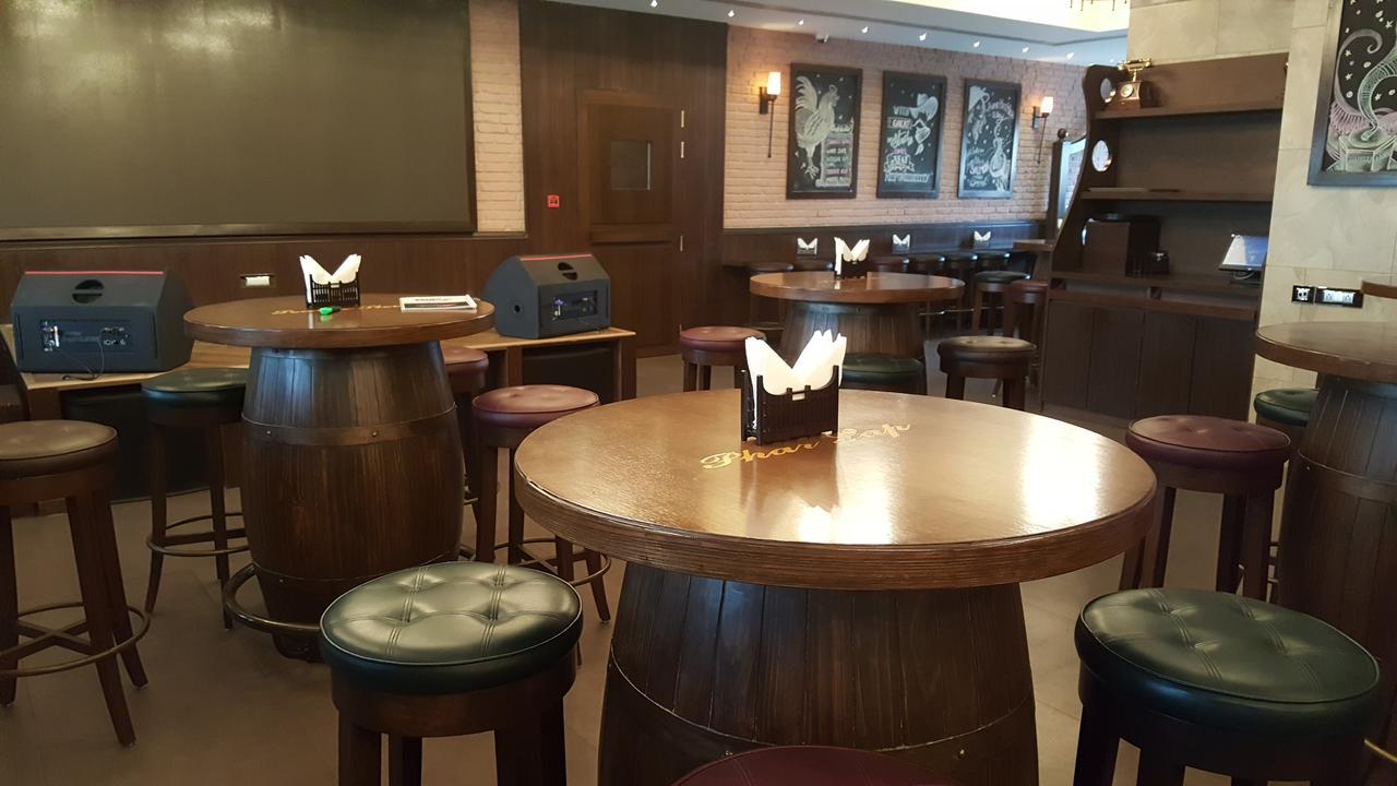 Hotel Peninsula Redpine Βομβάη Εξωτερικό φωτογραφία