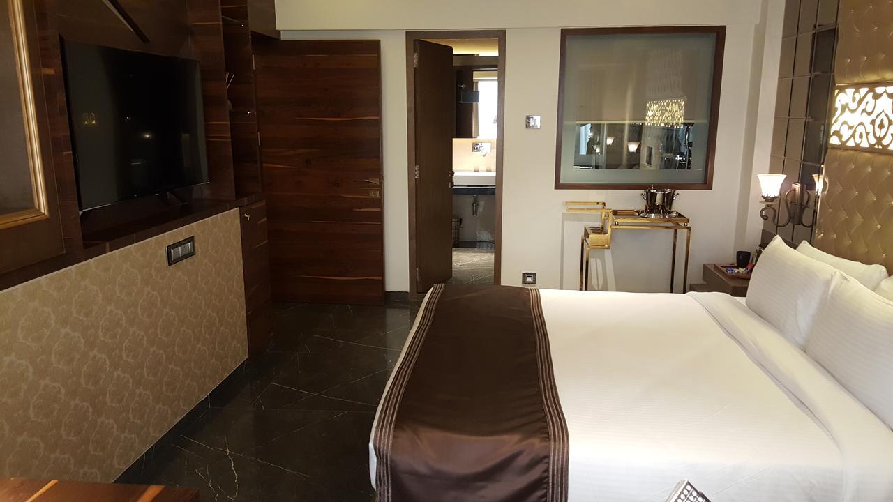 Hotel Peninsula Redpine Βομβάη Εξωτερικό φωτογραφία